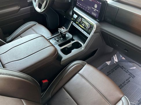 Used 2025 GMC Sierra 1500 Denali w/ Technology Package image 16