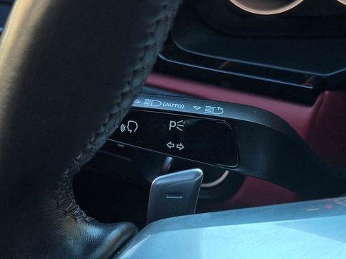 Used 2021 Porsche Cayenne S w/ Premium Package Plus image 34