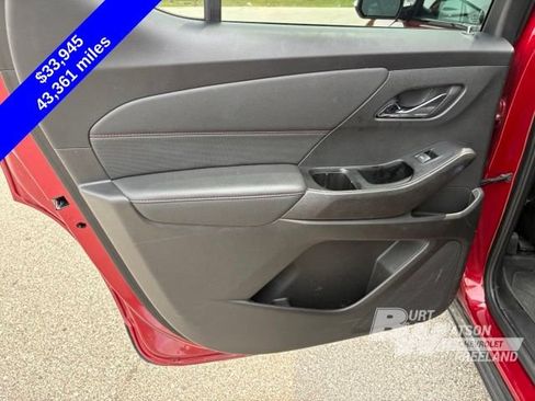 Used 2023 Chevrolet Traverse RS w/ LPO, Floor Liner Package AWD/4WD image 28