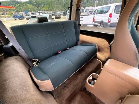 Used 2002 Jeep Wrangler Sahara AWD/4WD image 27