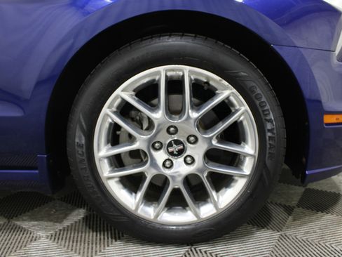 Used 2014 Ford Mustang Premium w/ Electronics Package image 35