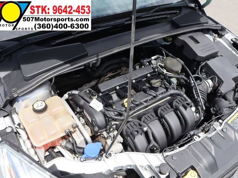 Used 2012 Ford Focus SE FWD image 23