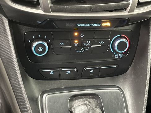 Used 2020 Ford Transit Connect XL image 17