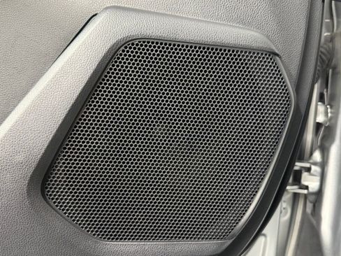 Certified 2024 Toyota Highlander XLE image 16