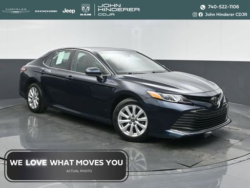 Used 2018 Toyota Camry LE image 1