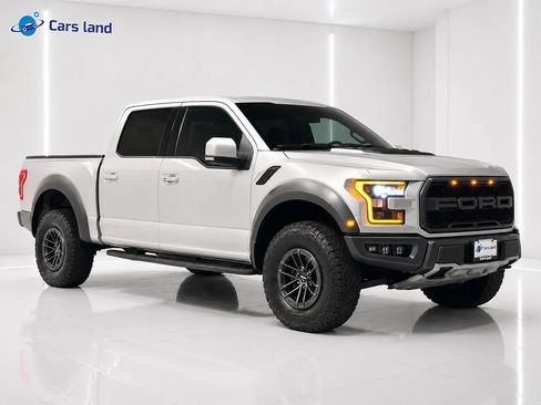 Used 2019 Ford F150 Raptor w/ Equipment Group 802A Luxury AWD/4WD image 2