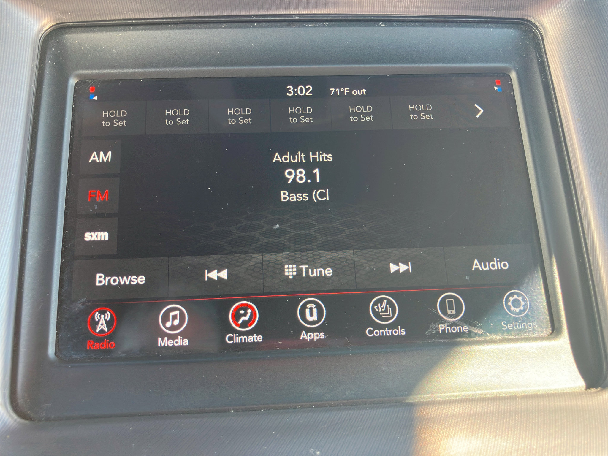 Used 2019 Dodge Charger SXT w/ Leather Interior Group RWD image 16