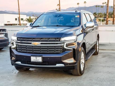 Used 2024 Chevrolet Suburban Premier image 4