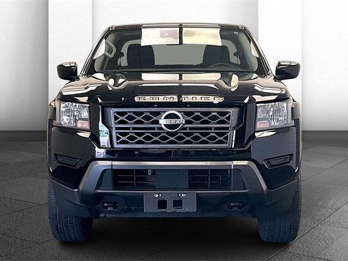 Certified 2024 Nissan Frontier SV image 2