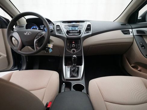 Used 2016 Hyundai Elantra SE image 5