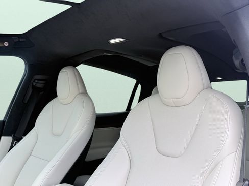 Used 2023 Tesla Model X AWD/4WD image 38
