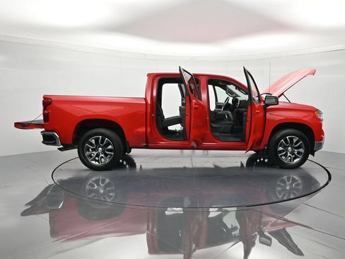 Used 2022 Chevrolet Silverado 1500 LT AWD/4WD image 48