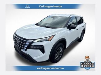 Used 2024 Nissan Rogue S FWD video 1