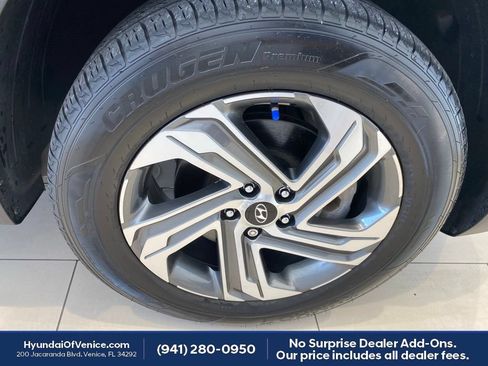 Certified 2023 Hyundai Santa Fe SEL FWD image 44