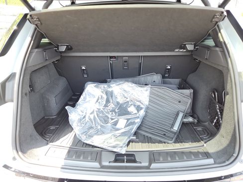 Used 2026 Land Rover Range Rover Evoque S image 13