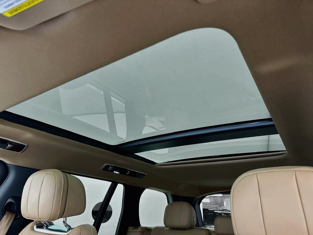 New 2027 Land Rover Range Rover SE AWD/4WD image 22