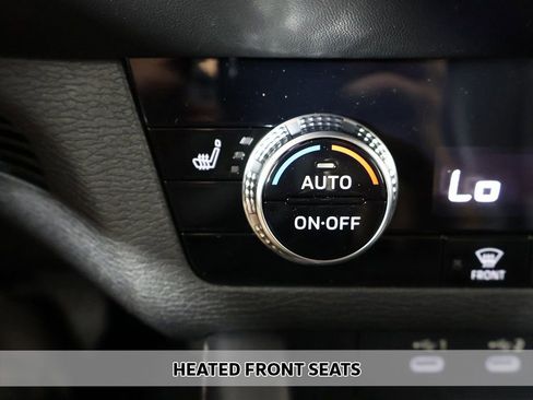New 2025 Mitsubishi Outlander SE FWD image 9