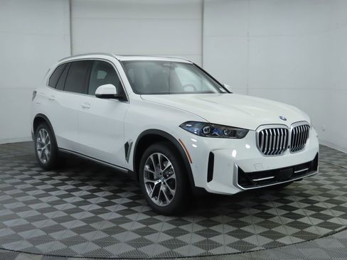 Used 2026 BMW X5 sDrive40i w/ Parking Assistance Package RWD image 4