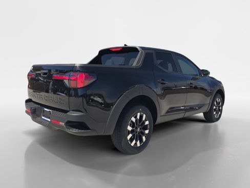 New 2026 Hyundai Santa Cruz SE FWD image 3