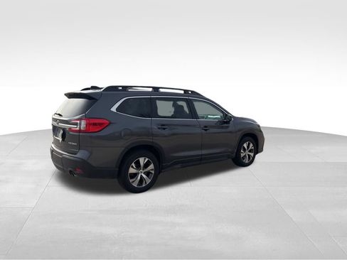 Used 2025 Subaru Ascent Premium image 4