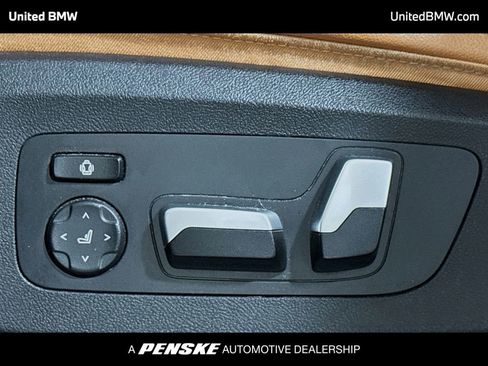 Used 2021 BMW X5 sDrive40i w/ M Sport Package image 4