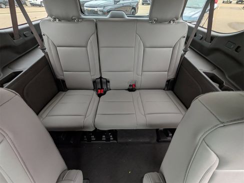 New 2026 Chevrolet Suburban LT w/ Comfort Package image 23