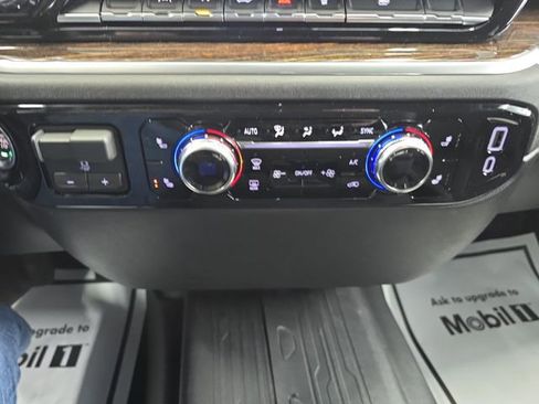 New 2026 GMC Sierra 1500 Elevation image 20