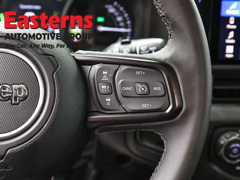 Used 2025 Jeep Wrangler Unlimited Sport S 4xe AWD/4WD image 15