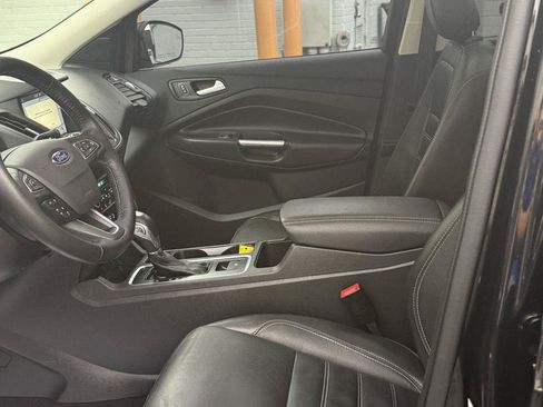 Used 2019 Ford Escape Titanium FWD image 16