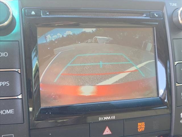 Used 2017 Toyota Camry XLE w/ Moonroof Package FWD image 11