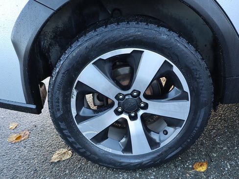 Used 2014 Subaru Crosstrek Touring image 31