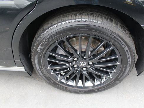 Used 2018 Lexus LS 500 image 16