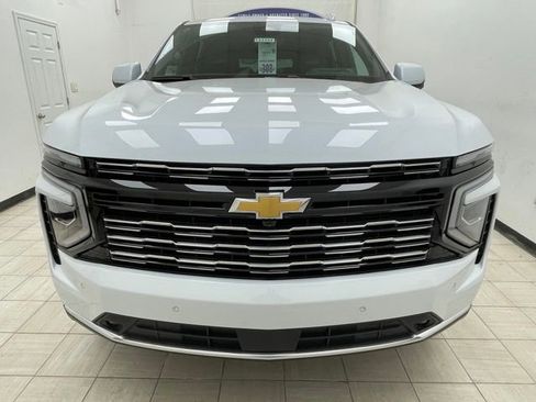 New 2026 Chevrolet Suburban High Country image 17