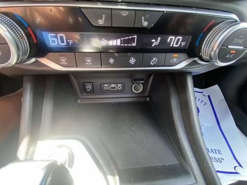 Used 2024 Nissan Sentra SR FWD image 19