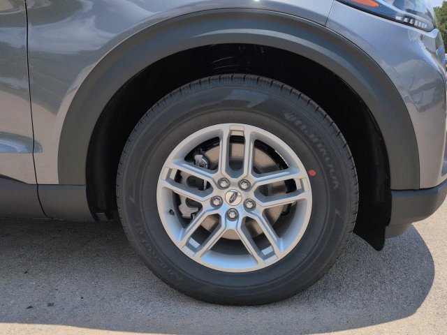 New 2026 Ford Explorer Active w/ Active Comfort Package RWD image 10