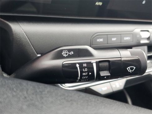 Used 2025 Kia K4 EX image 14
