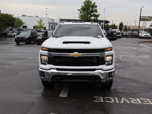 Used 2025 Chevrolet Silverado 3500 LT w/ All Star Edition AWD/4WD image 3