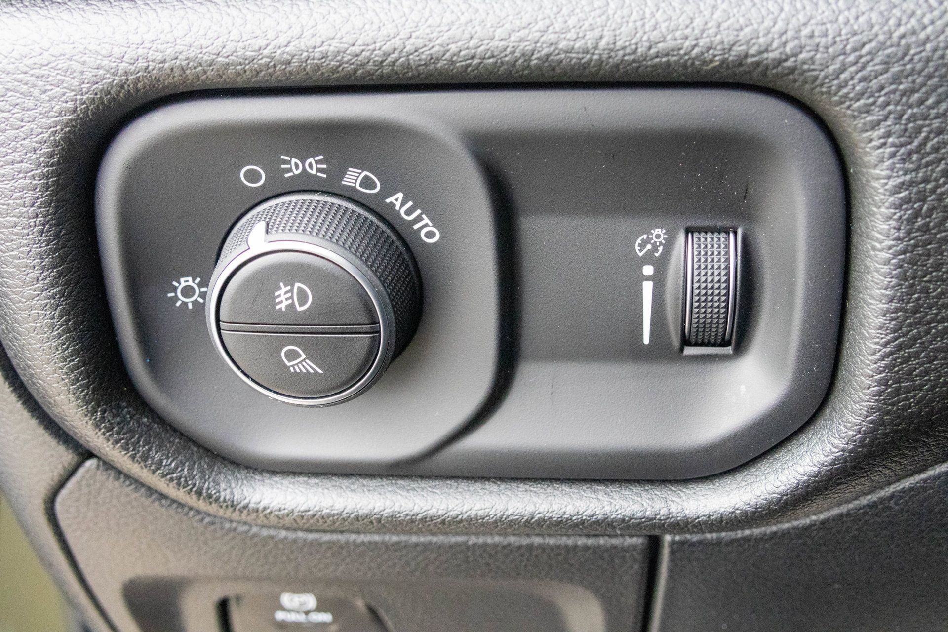 New 2027 RAM 1500 Warlock AWD/4WD image 30
