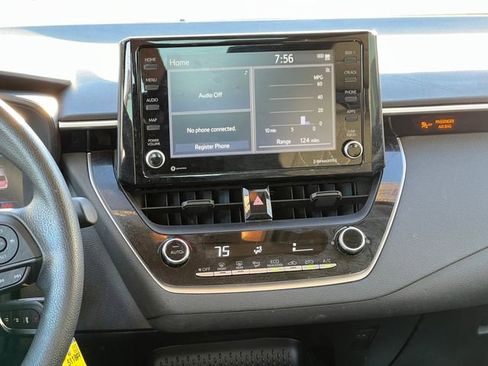 Certified 2022 Toyota Corolla LE image 18