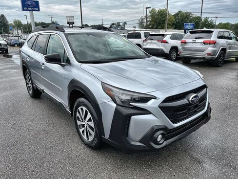 Certified 2024 Subaru Outback Premium AWD/4WD image 11