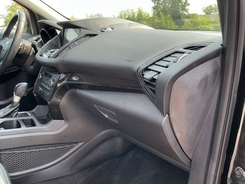 Used 2017 Ford Escape Titanium AWD/4WD image 22