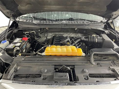 Used 2015 Ford F150 Lariat w/ Trailer Tow Package image 21