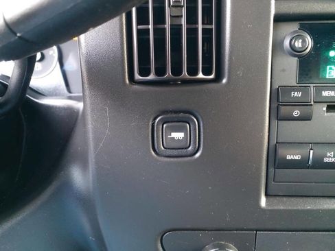 Used 2019 Chevrolet Express 2500 w/ Driver Convenience Package image 22