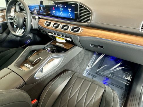 New 2026 Mercedes-Benz GLS 63 AMG 4MATIC image 28