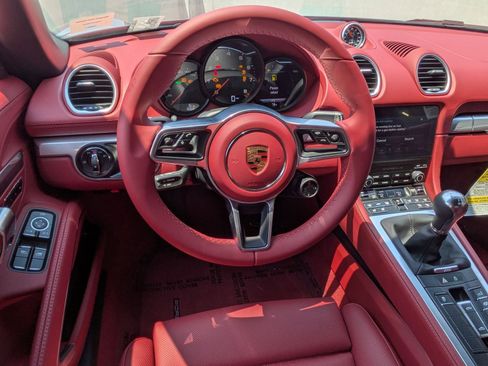 New 2025 Porsche 718 Boxster image 17