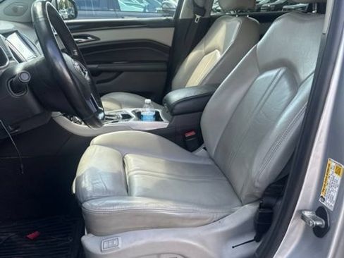 Used 2014 Cadillac SRX Luxury FWD image 4