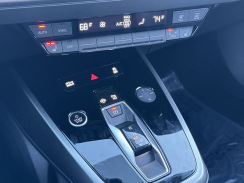 Used 2024 Audi Q4 e-tron Premium Plus w/ Premium Plus image 27