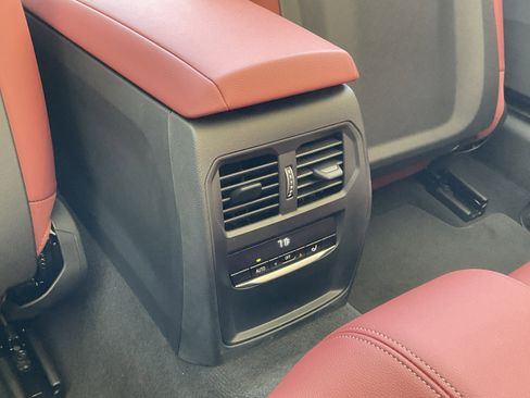 Certified 2024 BMW M440i Convertible w/ Premium Package image 31