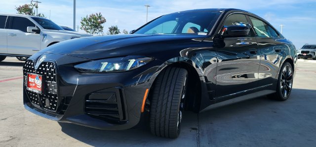New 2026 BMW 430i w/ M Sport Package RWD image 3
