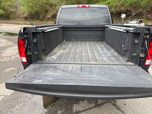 Used 2015 RAM 2500 Tradesman w/ Chrome Appearance Group AWD/4WD image 12